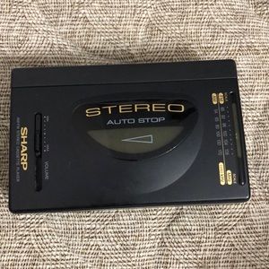 VINTAGE SHARP AF-FM CASSETTE PLAYER